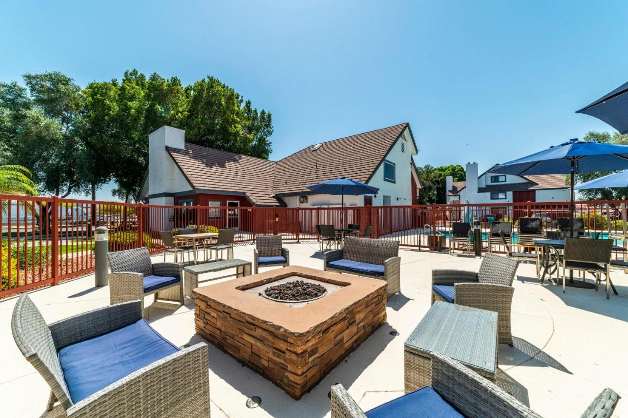 Metro Phx Downstairs Studio Sleeps 4 Ada Accessible Phoenix Eksteriør bilde
