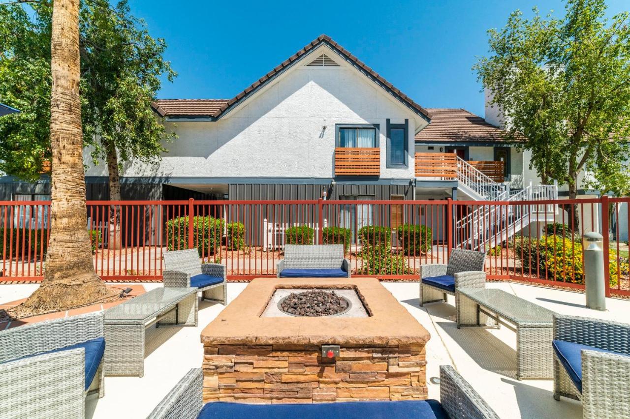 Metro Phx Downstairs Studio Sleeps 4 Ada Accessible Phoenix Eksteriør bilde